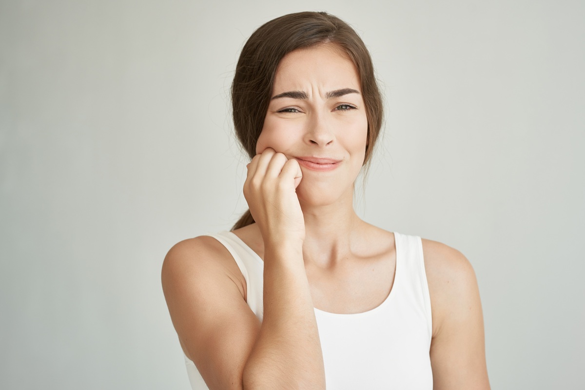 Teeth Hurt When Eating Sweets or Cold Foods
